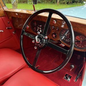 31212-1025530-car-20240909_164450-img_4610