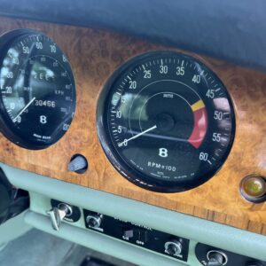 31212-1029427-car-20241009_140341-img_5064