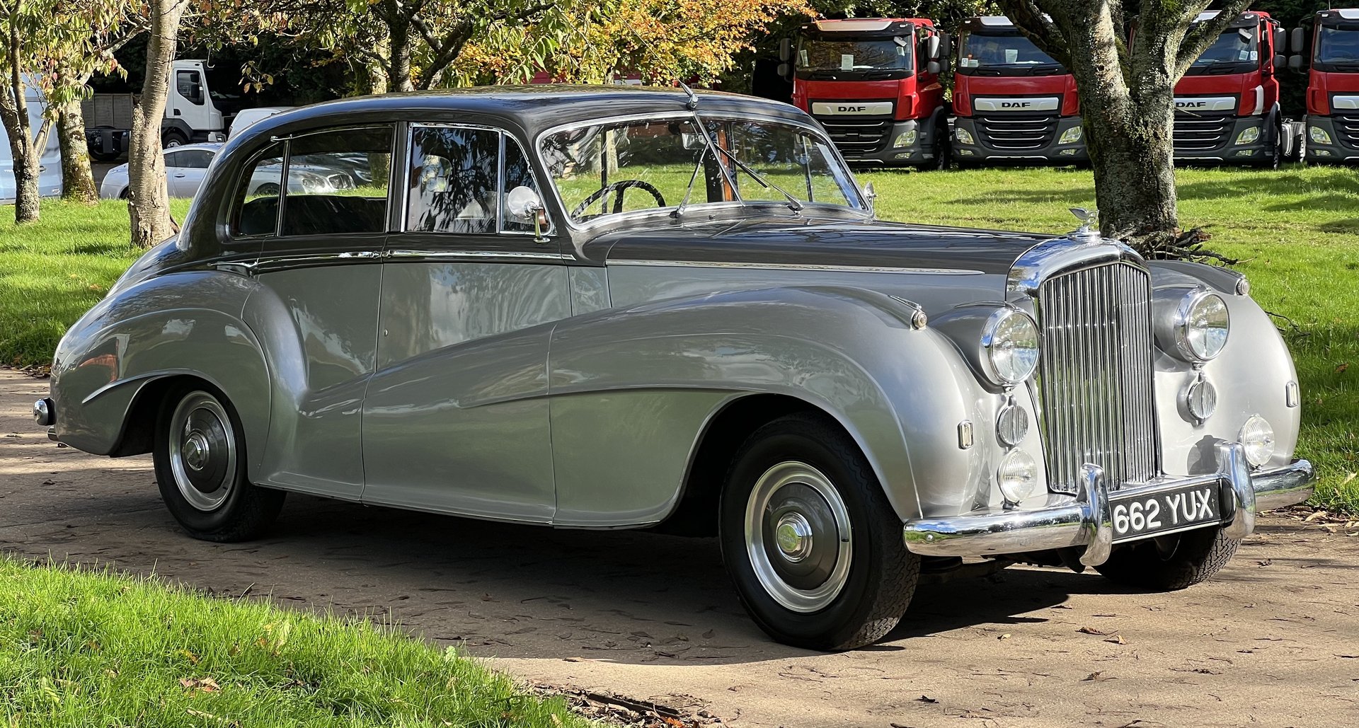 1951 Bentley Mark VI, H.J. Mulline...