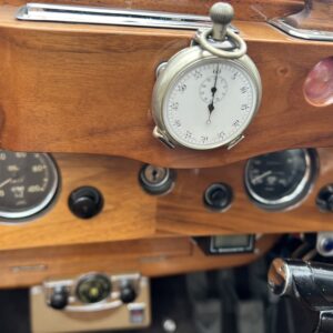 31212-1032571-car-20241107_160145-img_5714